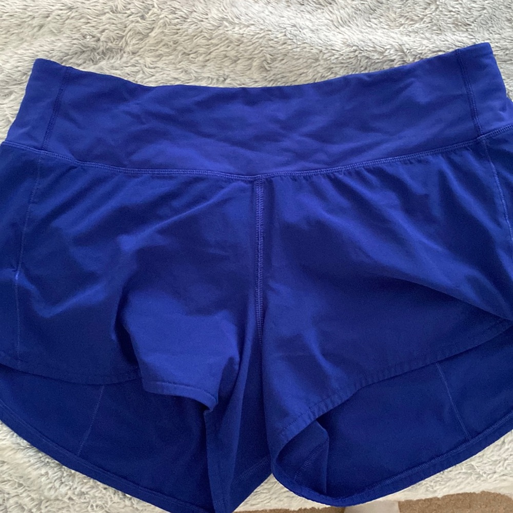 Lululemon mid rise speed up shorts